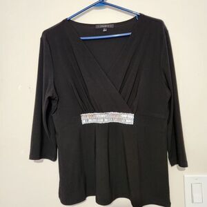 Atelier Blouse Size Large Black Color Stretch Vneck
